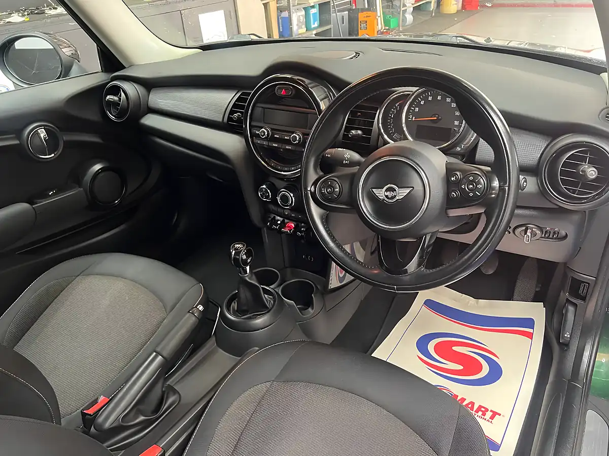Used 2017 MINI Hatchback Cooper British Racing Green - Interior and Exterior details 12