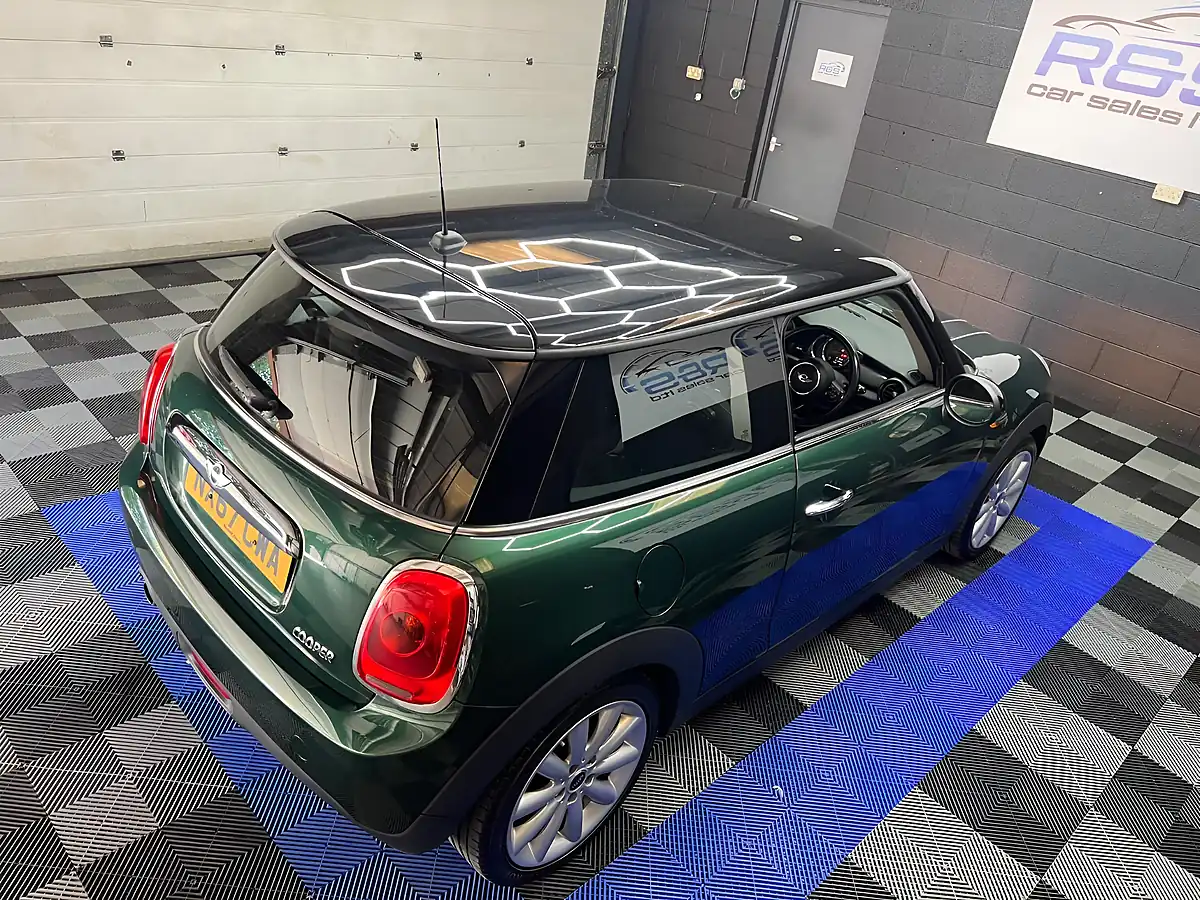 Used 2017 MINI Hatchback Cooper British Racing Green - Interior and Exterior details 19
