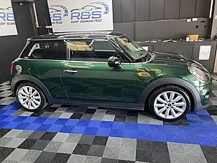 Used 2017 MINI Hatchback Cooper British Racing Green - Interior and Exterior details 3