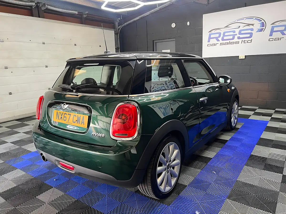 Used 2017 MINI Hatchback Cooper British Racing Green - Interior and Exterior details 9