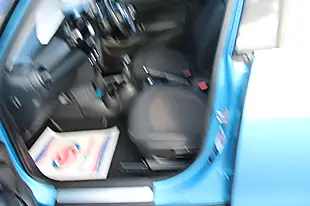 Used 2017 MINI Hatchback Cooper Electric Blue Metallic - Interior and Exterior details 5