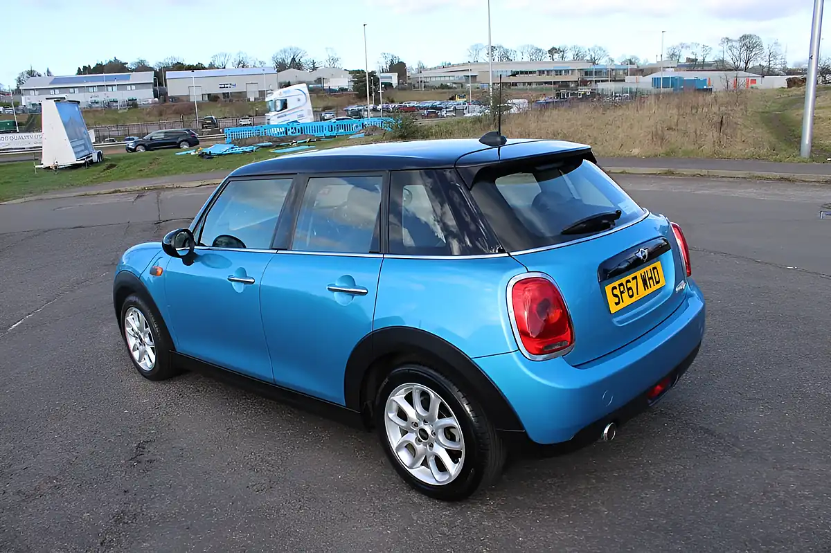 Used 2017 MINI Hatchback Cooper Electric Blue Metallic - Interior and Exterior details 8