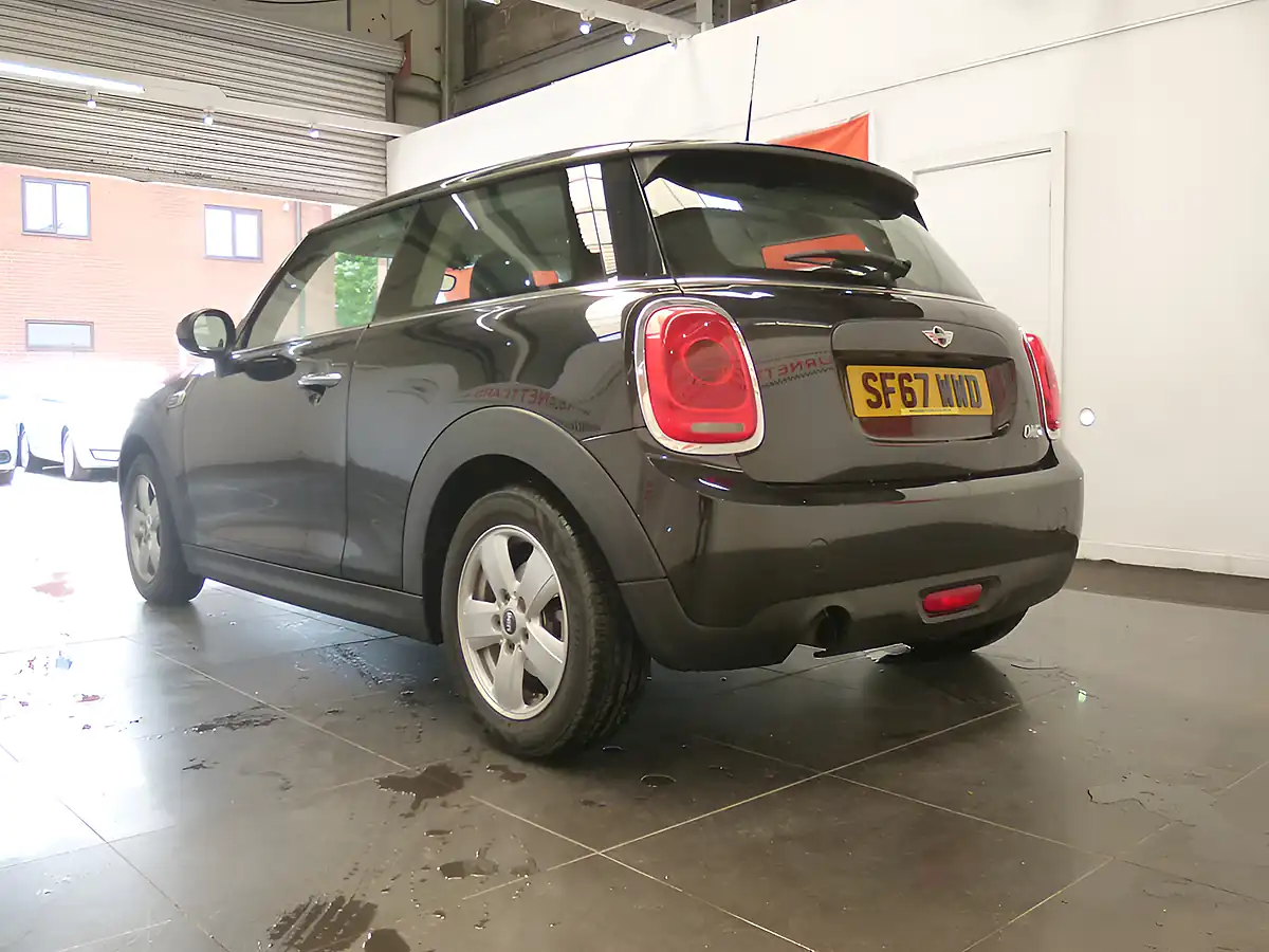 Used 2017 MINI One One Black - Interior and Exterior details 10