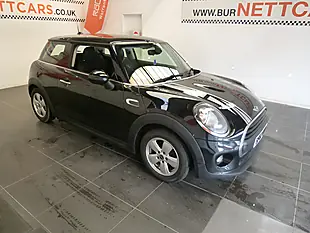Used 2017 MINI One One Black - Interior and Exterior details 11