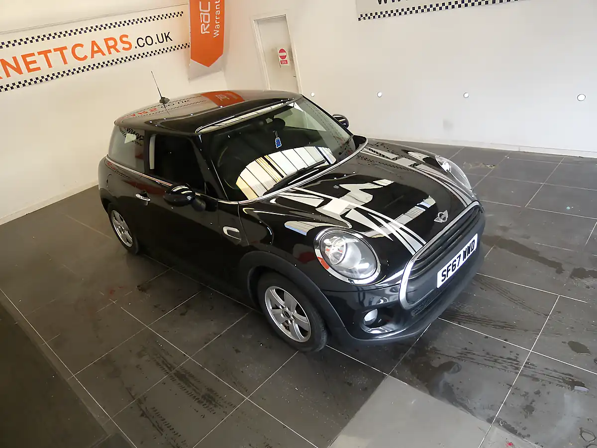 Used 2017 MINI One One Black - Interior and Exterior details 18