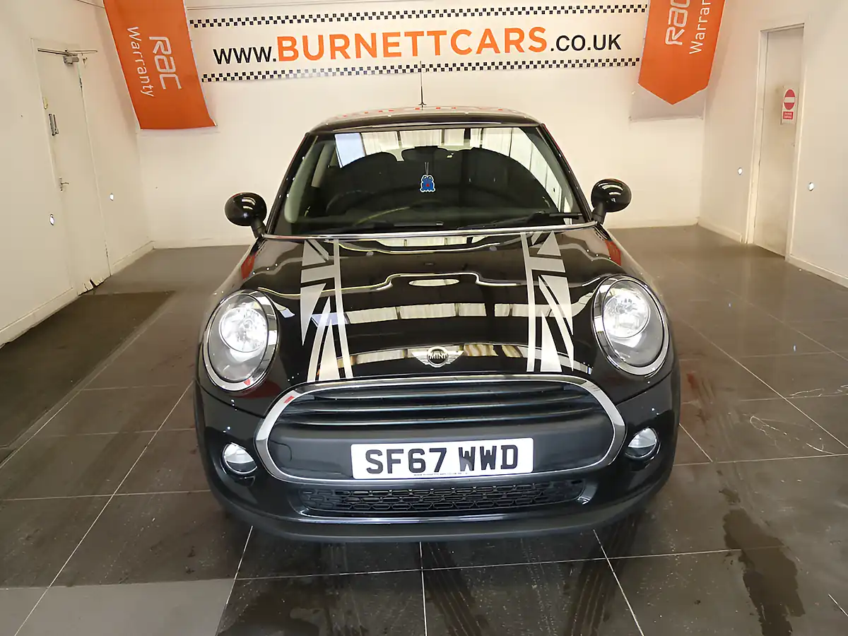 Used 2017 MINI One One Black - Interior and Exterior details 4