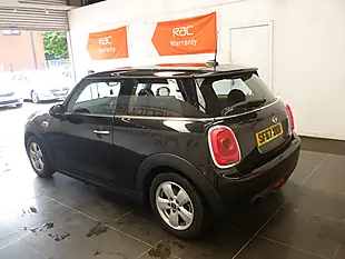 Used 2017 MINI One One Black - Interior and Exterior details 6