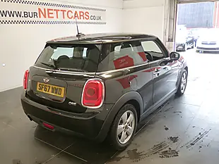 Used 2017 MINI One One Black - Interior and Exterior details 8