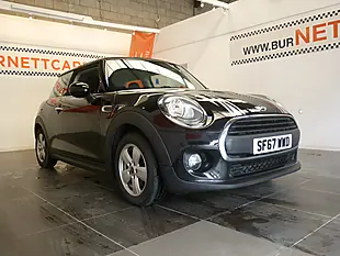 Used 2017 MINI One One Black - Interior and Exterior details 9