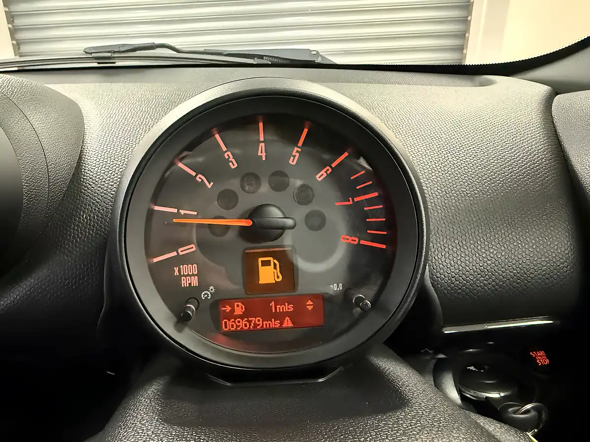 Used 2017 MINI Paceman Cooper S ALL4 Blue - Interior and Exterior details 12