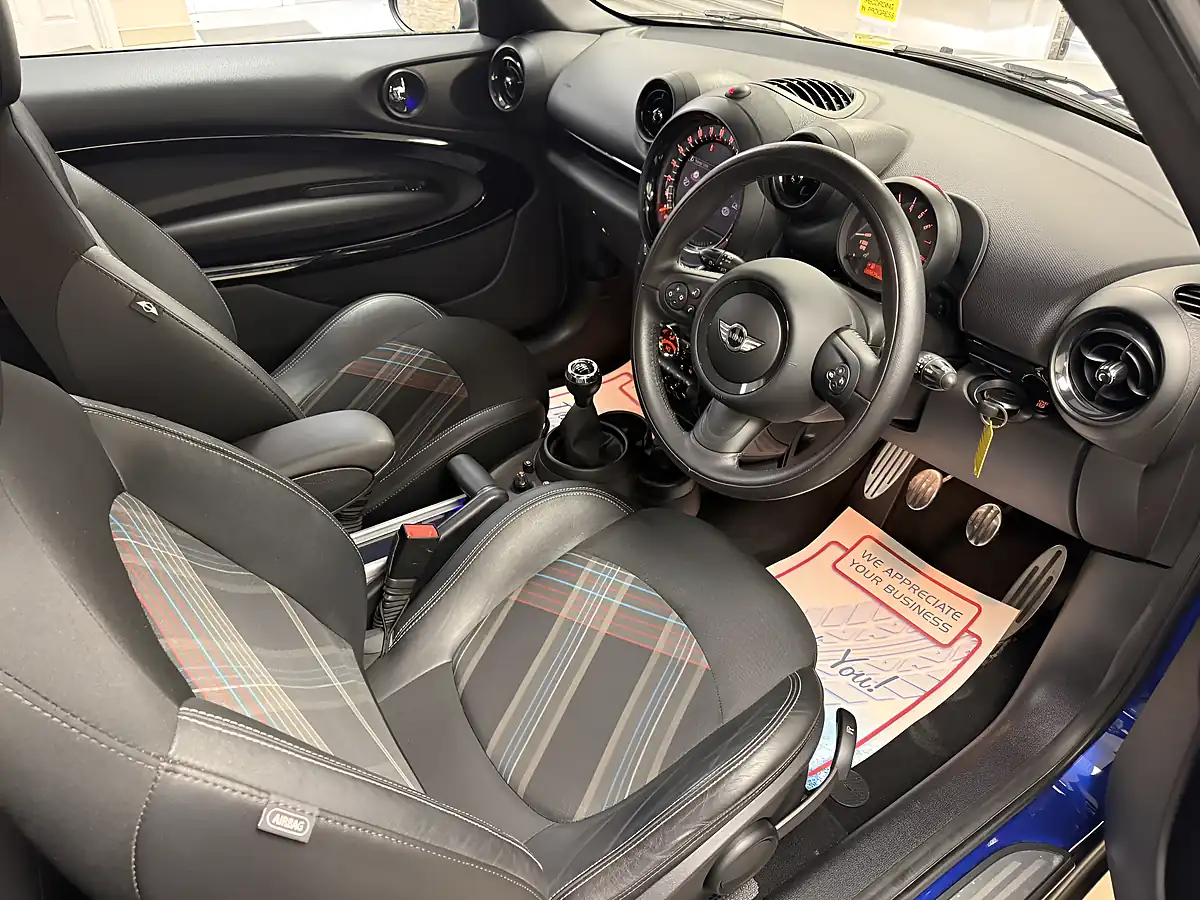 Used 2017 MINI Paceman Cooper S ALL4 Blue - Interior and Exterior details 5