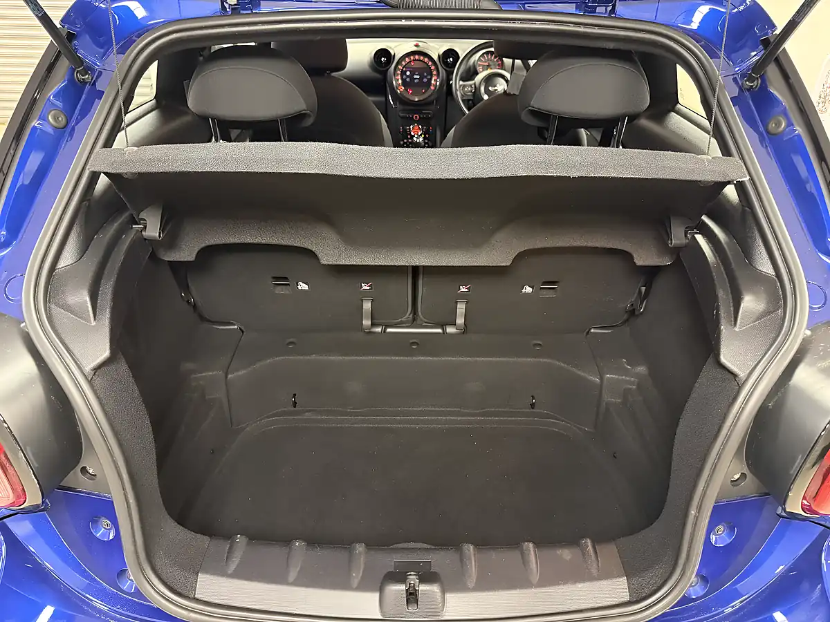 Used 2017 MINI Paceman Cooper S ALL4 Blue - Interior and Exterior details 9