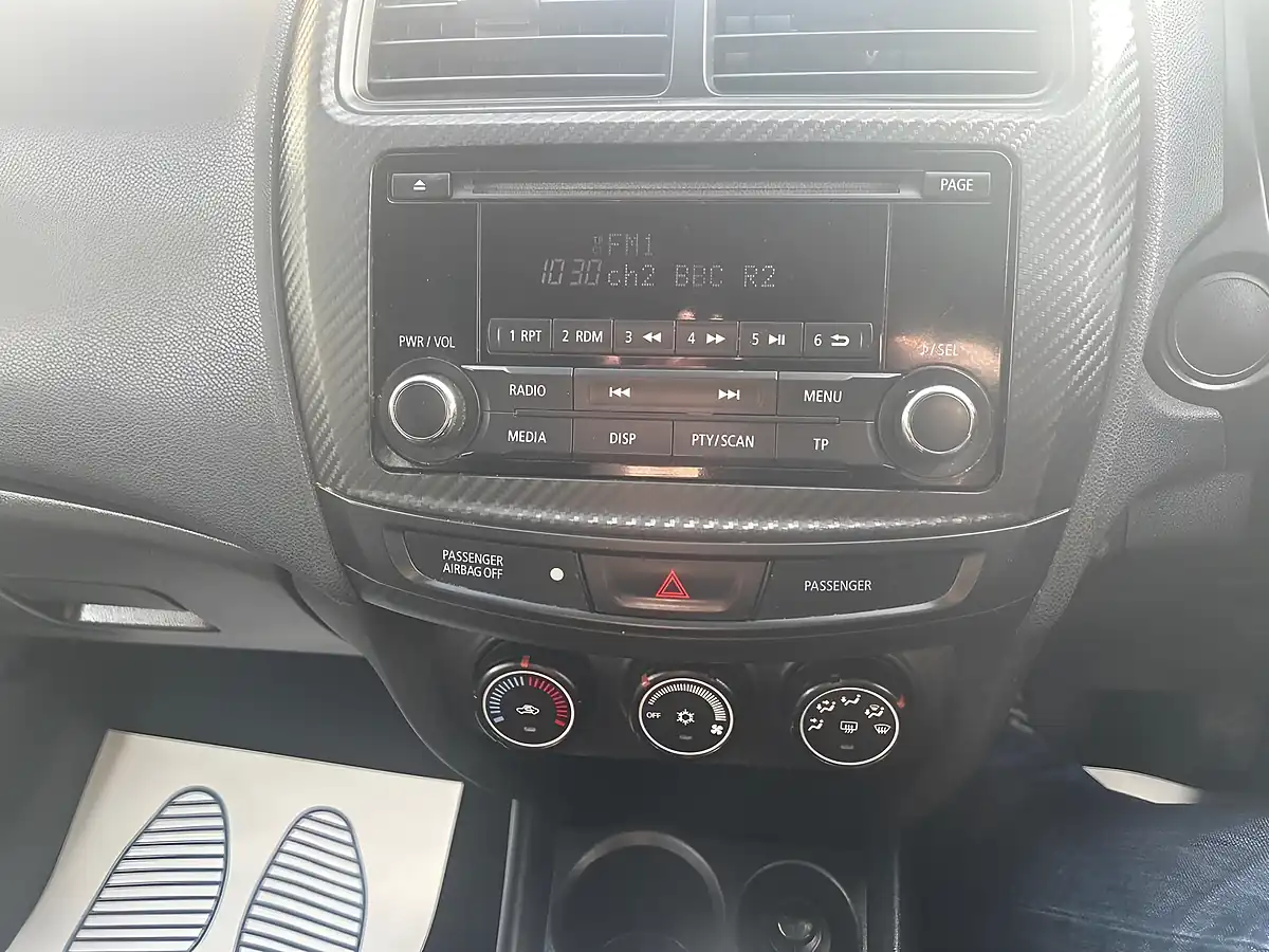 Used 2017 Mitsubishi Asx 2 Brown - Interior and Exterior details 16