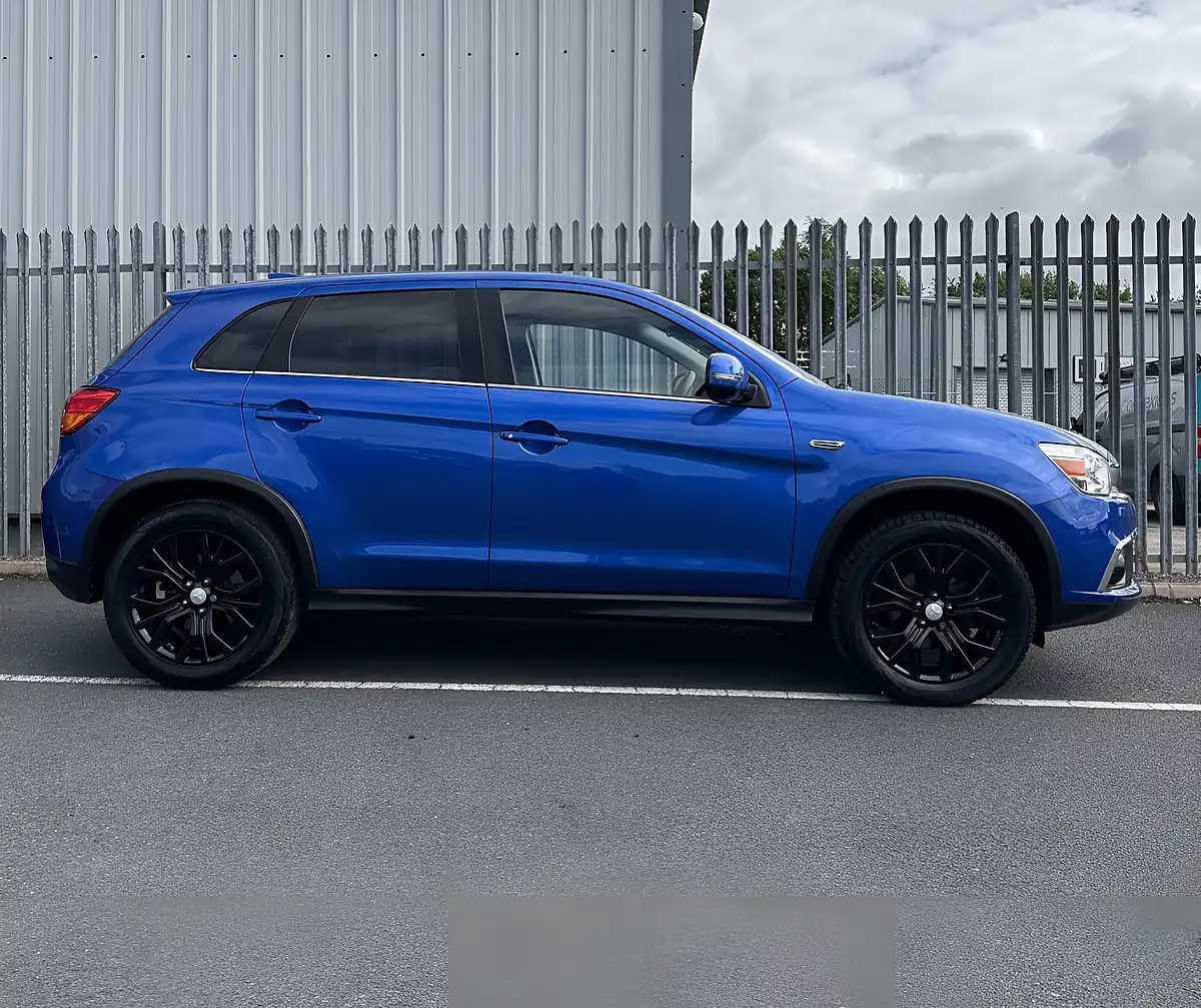Used 2017 Mitsubishi Asx 3 Blue - Interior and Exterior details 7
