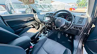 Used 2017 Mitsubishi Asx 3 Brown - Interior and Exterior details 16