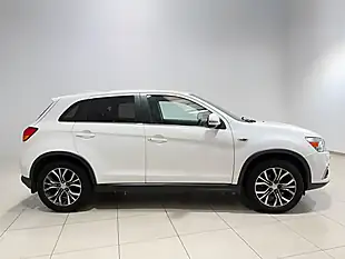 Used 2017 Mitsubishi Asx 3 White Pearl - Interior and Exterior details 18