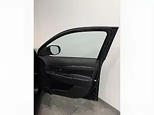 Used 2017 Mitsubishi Asx 4 Black - Interior and Exterior details 12