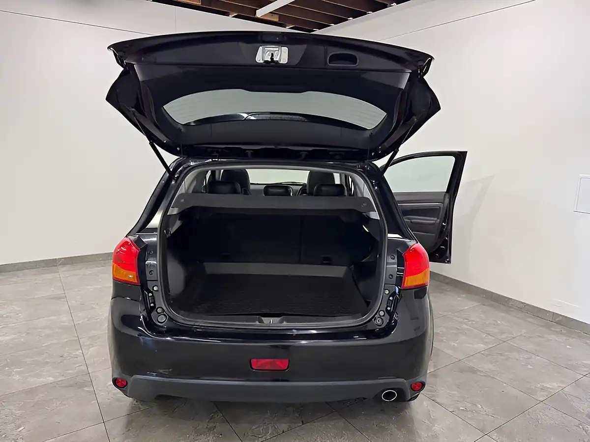 Used 2017 Mitsubishi Asx 4 Black - Interior and Exterior details 14