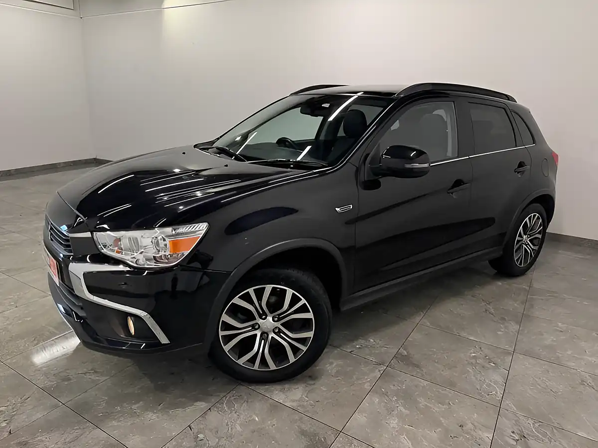 Used 2017 Mitsubishi Asx 4 Black - Interior and Exterior details 4
