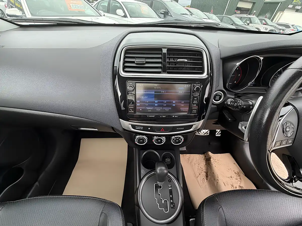 Used 2017 Mitsubishi Asx 4 Blue - Interior and Exterior details 13