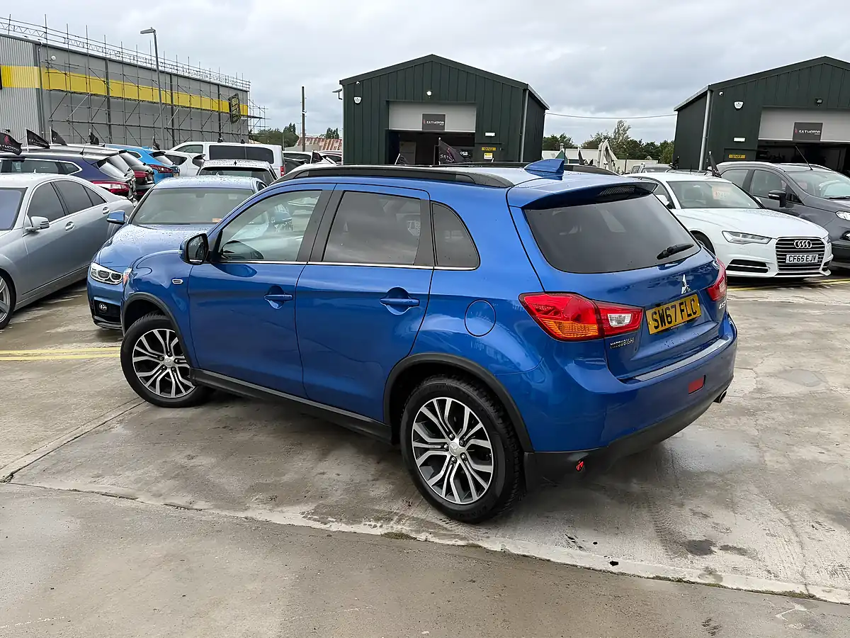 Used 2017 Mitsubishi Asx 4 Blue - Interior and Exterior details 7