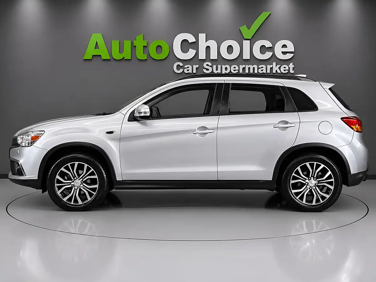 Used 2017 Mitsubishi Asx 4 Silver - Interior and Exterior details 4