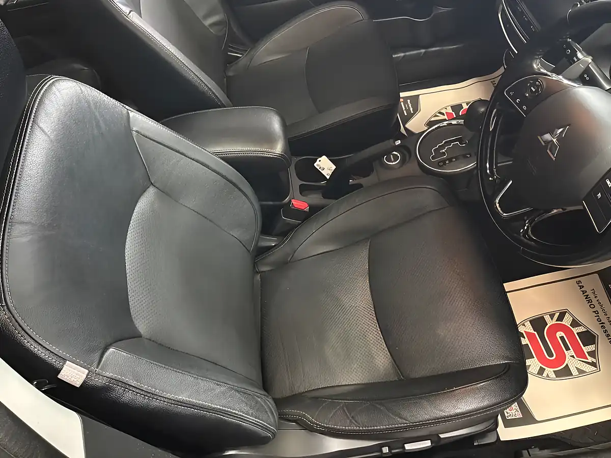 Used 2017 Mitsubishi Asx 4 Silver - Interior and Exterior details 9