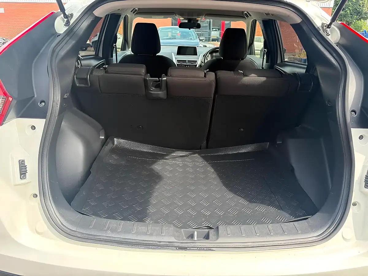 Used 2017 Mitsubishi Eclipse Cross T 3 White - Interior and Exterior details 13