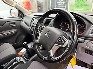 Used 2017 Mitsubishi L200 4Life Red - Interior and Exterior details 16