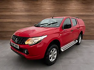 Used 2017 Mitsubishi L200 4Life Red - Interior and Exterior details 2