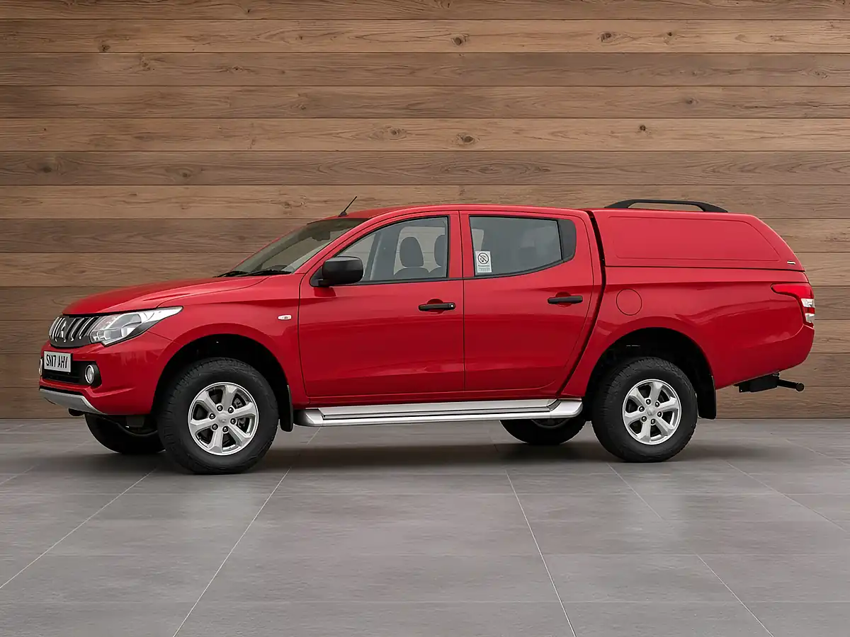 Used 2017 Mitsubishi L200 4Life Red - Interior and Exterior details 4