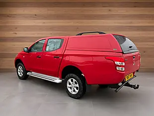 Used 2017 Mitsubishi L200 4Life Red - Interior and Exterior details 5