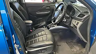 Used 2017 Mitsubishi L200 Barbarian Blue - Interior and Exterior details 13
