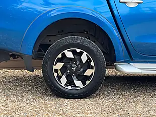 Used 2017 Mitsubishi L200 Barbarian Blue - Interior and Exterior details 13