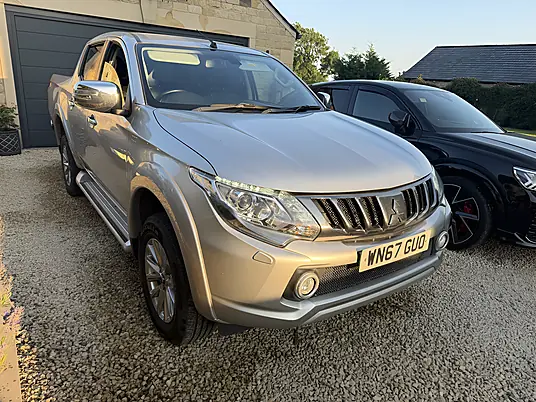 2017 Mitsubishi L200 Barbarian DCB 2.4 DI-D