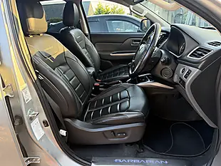 Used 2017 Mitsubishi L200 Barbarian Dcb Silver Metallic - Interior and Exterior details 10