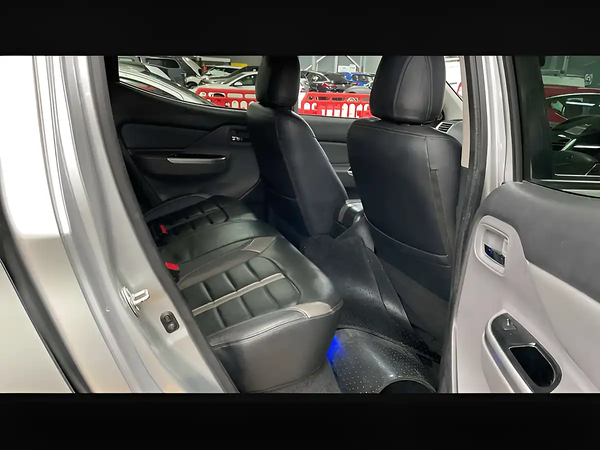 Used 2017 Mitsubishi L200 Barbarian Sterling Silver - Interior and Exterior details 10