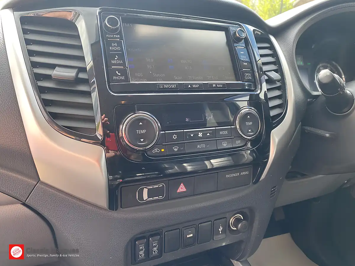 Used 2017 Mitsubishi L200 Barbarian White - Interior and Exterior details 13