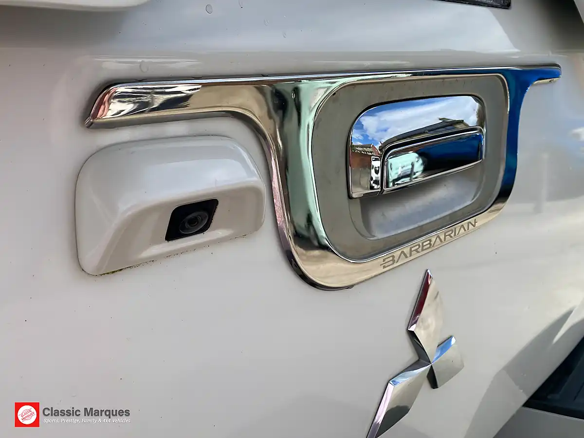 Used 2017 Mitsubishi L200 Barbarian White - Interior and Exterior details 14