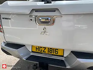 Used 2017 Mitsubishi L200 Barbarian White - Interior and Exterior details 7