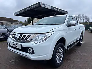 Used 2017 Mitsubishi L200 Dc Titan White - Interior and Exterior details 10
