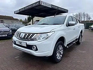 Used 2017 Mitsubishi L200 Dc Titan White - Interior and Exterior details 13
