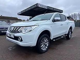 Used 2017 Mitsubishi L200 Dc Titan White - Interior and Exterior details 5