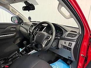 Used 2017 Mitsubishi L200 Titan Aztec Red - Interior and Exterior details 11