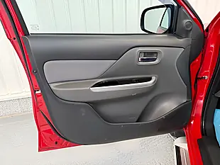 Used 2017 Mitsubishi L200 Titan Aztec Red - Interior and Exterior details 14