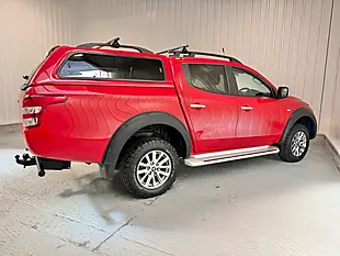 Used 2017 Mitsubishi L200 Titan Aztec Red - Interior and Exterior details 9