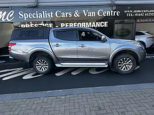 Used 2017 Mitsubishi L200 Warrior Grey - Interior and Exterior details 3