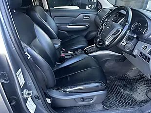 Used 2017 Mitsubishi L200 Warrior Grey - Interior and Exterior details 4