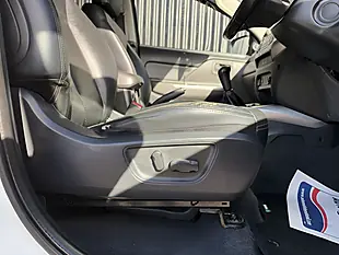 Used 2017 Mitsubishi L200 Warrior White - Interior and Exterior details 11