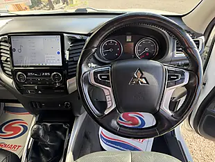 Used 2017 Mitsubishi L200 Warrior White - Interior and Exterior details 13